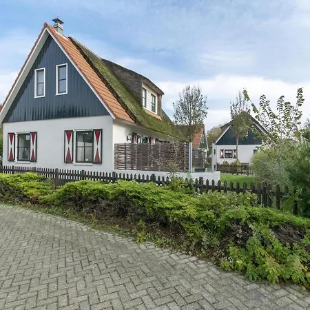 Villa Spacious With Garden Callantsoog